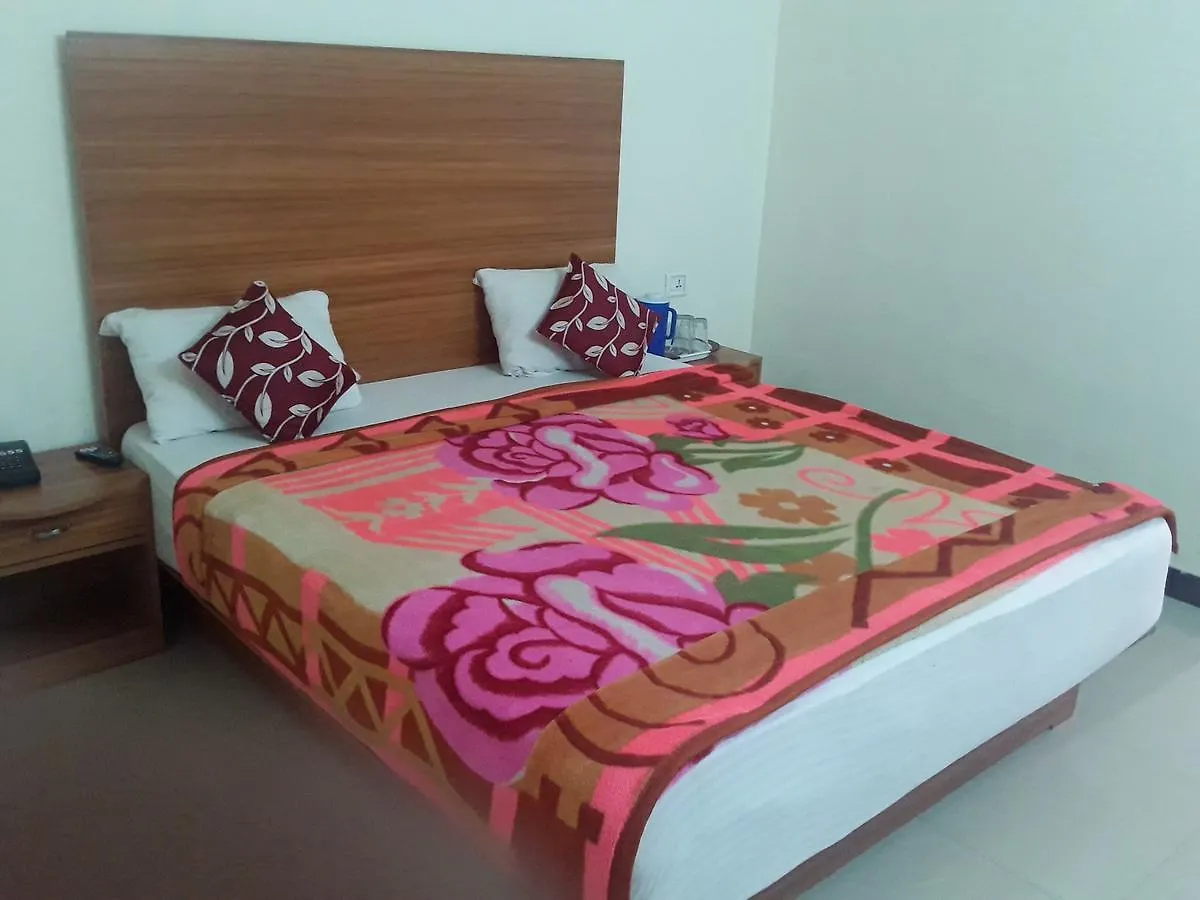 Red Star Holidays Munnar