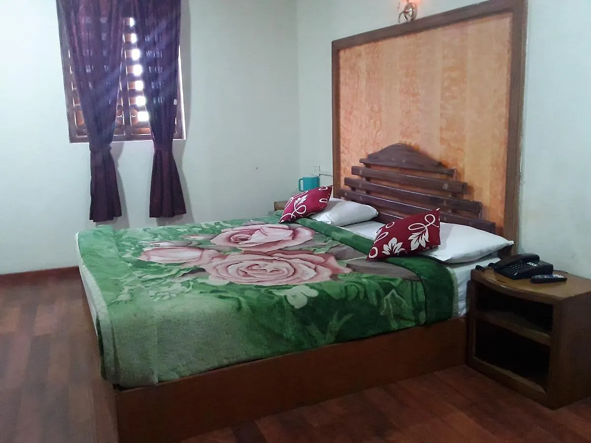 Red Star Holidays Munnar Hotel